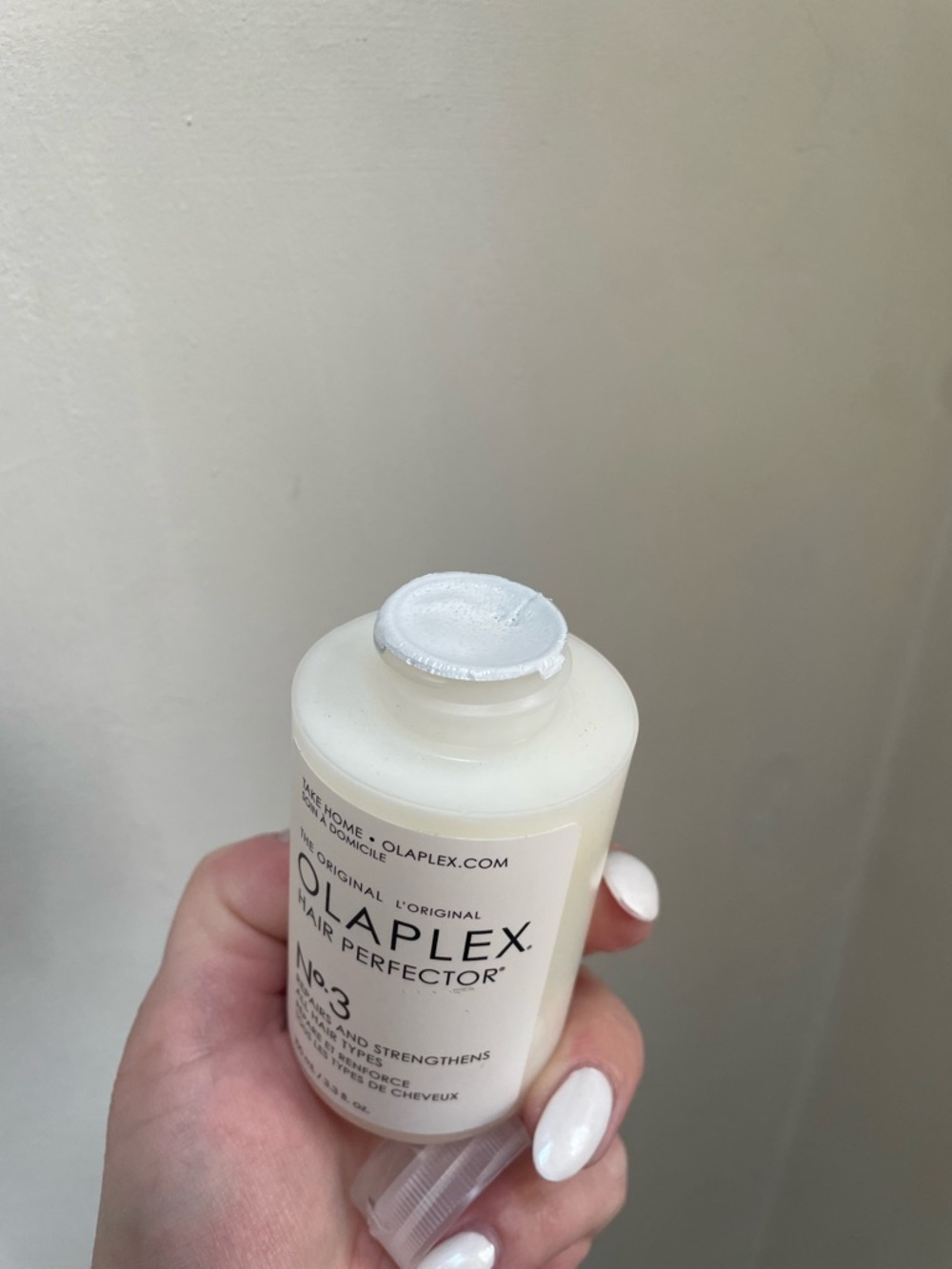 OLAPLEX No.3 Hair Perfector — White Bottle - Picture 3 of 3